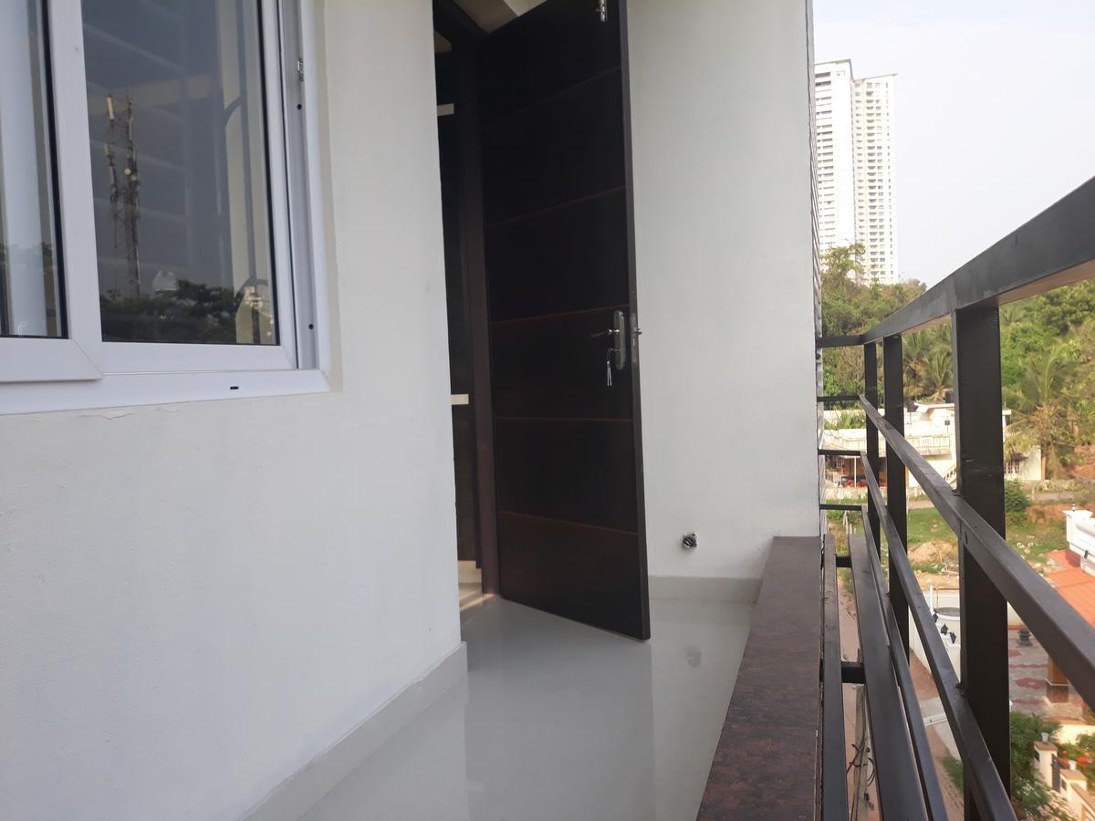 Apartament Aikya Mangaluru Zewnętrze zdjęcie