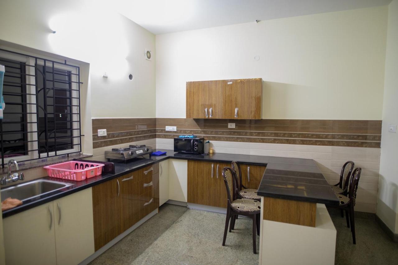 Apartament Aikya Mangaluru Zewnętrze zdjęcie