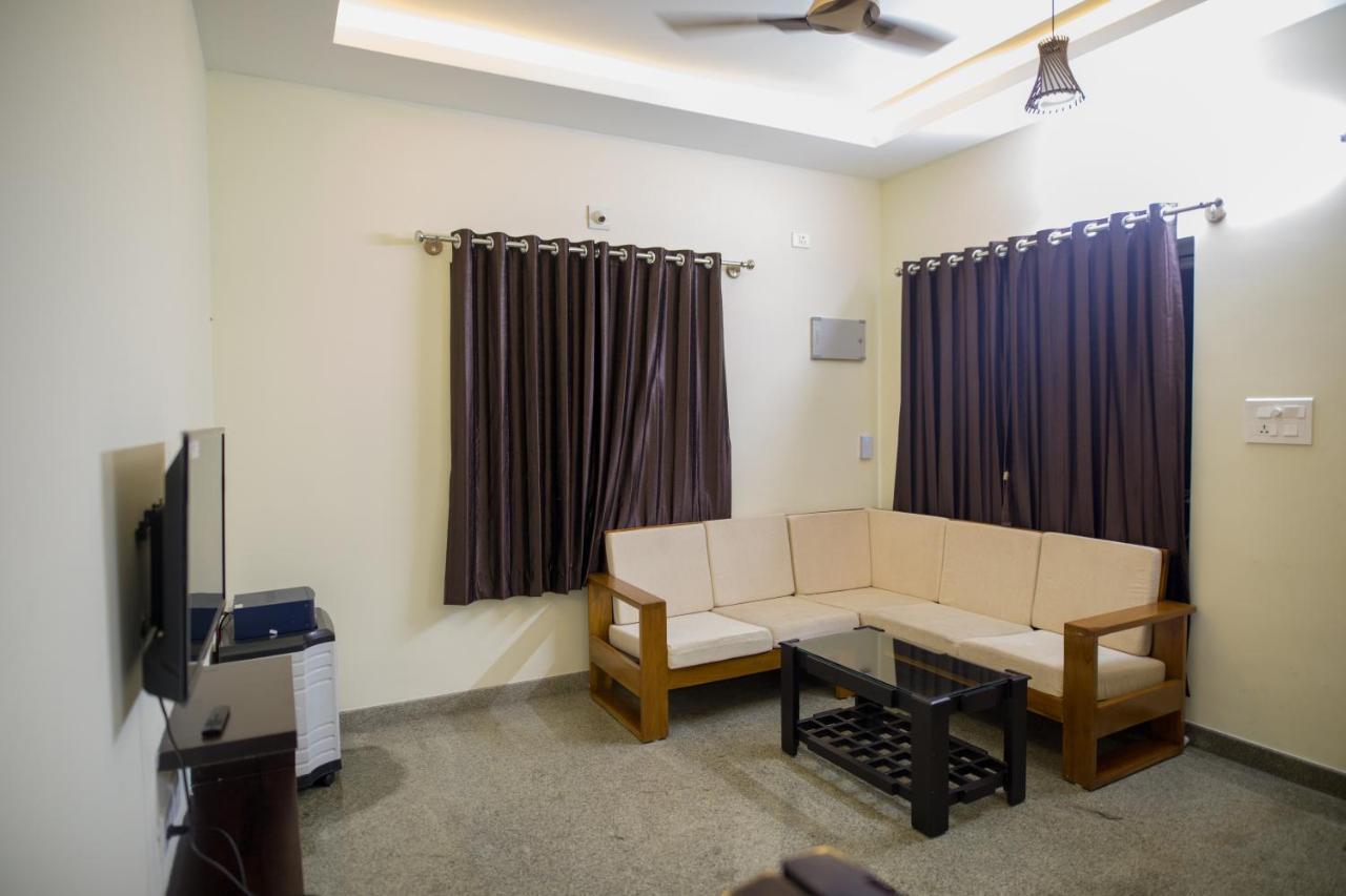 Apartament Aikya Mangaluru Zewnętrze zdjęcie